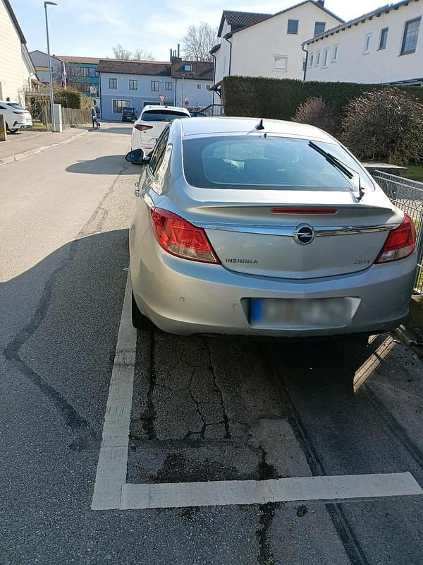 Gebraucht Opel Insignia Cosmo 131 PS (96 kW) 2009 Silber Limousine