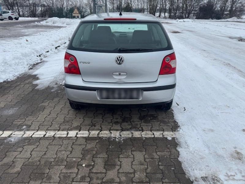 Gebraucht VW Polo 54 PS (39 kW) 2002 Silber Kleinwagen