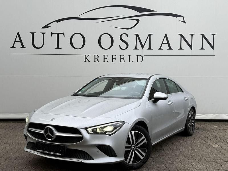 Silber Gebraucht 2022 Mercedes CLA200 Limousine | 21.950 € (Guter Preis) - Bild 1/3