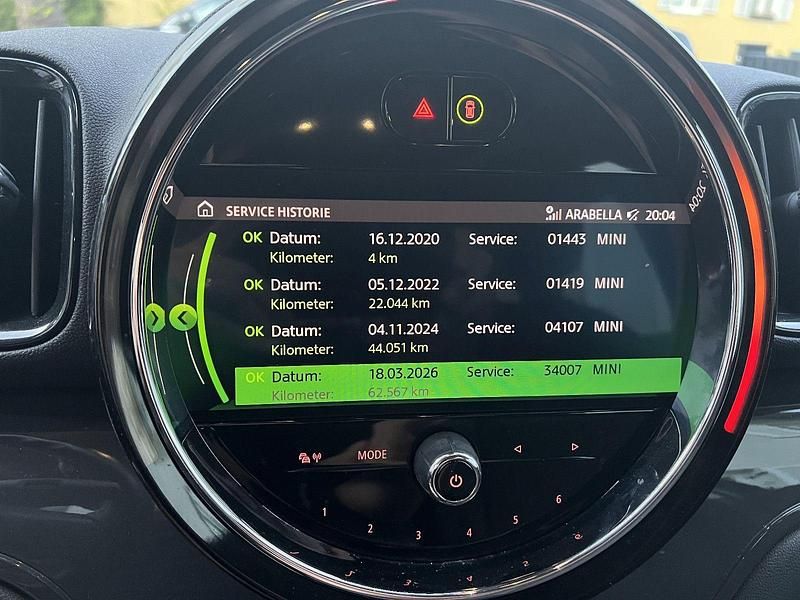 Second-hand Mini Cooper D 150 CP (110 kW) 2020 Negru Hatchback