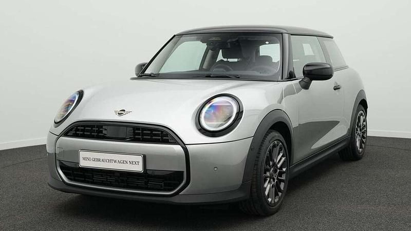 Grau Gebraucht 2024 Mini Cooper Classic Kleinwagen | 24.470 € (Fairer Preis) - Bild 1/4