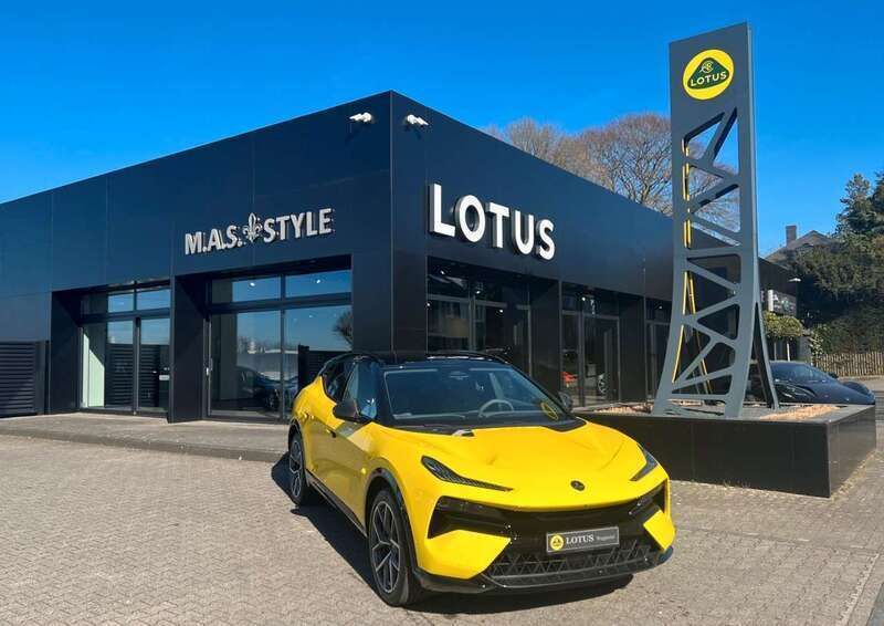 Solar yellow Neu 2025 Lotus Eletre SUV | 119.950 € - Bild 1/4