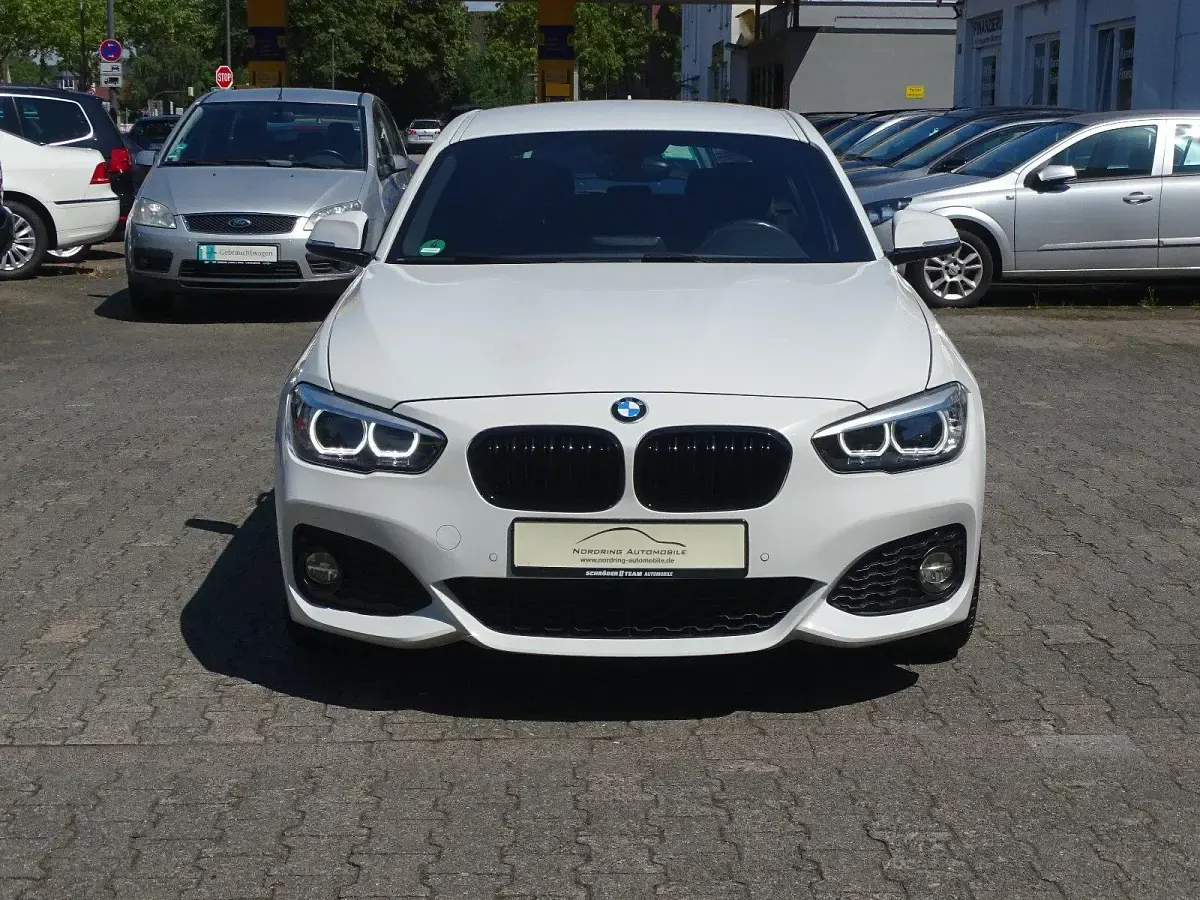 Gebraucht BMW 118 M Sport 150 PS (110 kW) 2019 Weiß Limousine