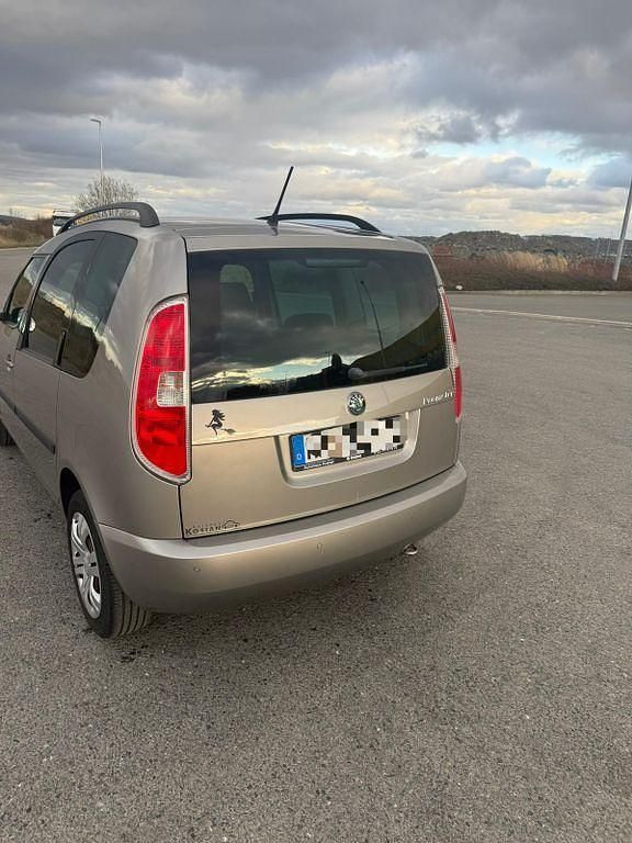 Gebraucht Skoda Roomster Plus Edition 86 PS (63 kW) 2012 Schwarz Van / Kleinbus