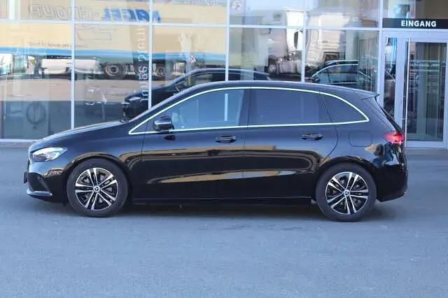 Gebraucht Mercedes B220 Progressive 190 PS (139 kW) 2025 Schwarz Kleinwagen