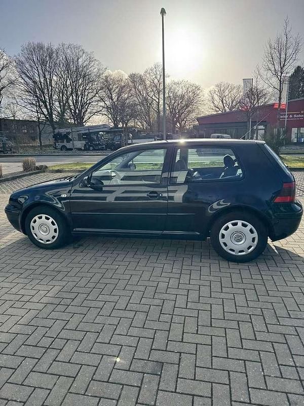 Gebraucht VW Golf IV Highline 101 PS (74 kW) 2002 Limousine