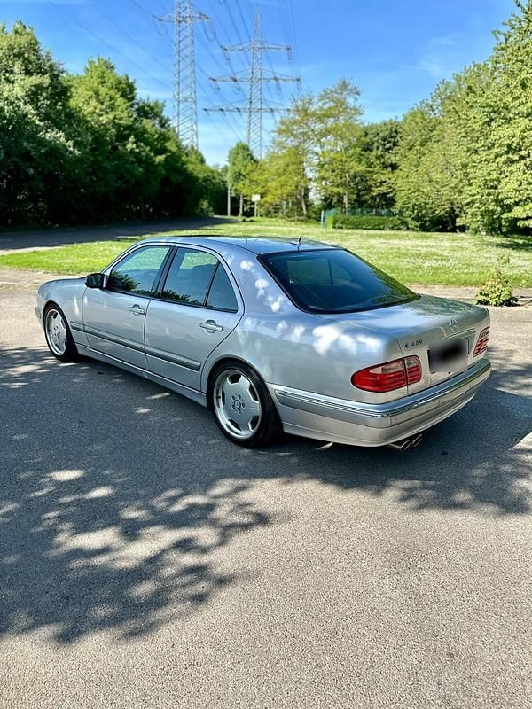 Gebraucht Mercedes E430 AMG 279 PS (205 kW) 2000 Silber Limousine