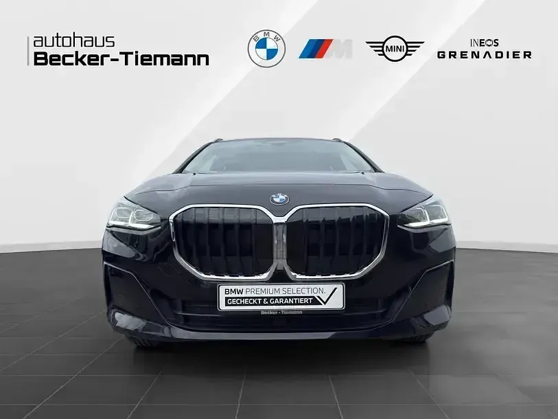 Używany BMW 220 Active Tourer Efficient Dynamics 156 KM (114 kW) 2025 Czarny Minivan