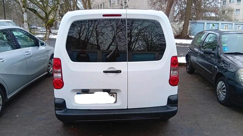 Gebraucht Citroën Berlingo 90 PS (66 kW) 2010 Weiß Van / Kleinbus