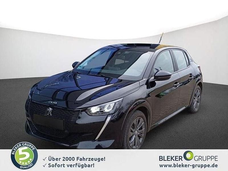 Gebraucht Peugeot e-208 100 kW (136 PS) 2021 Schwarz Kleinwagen