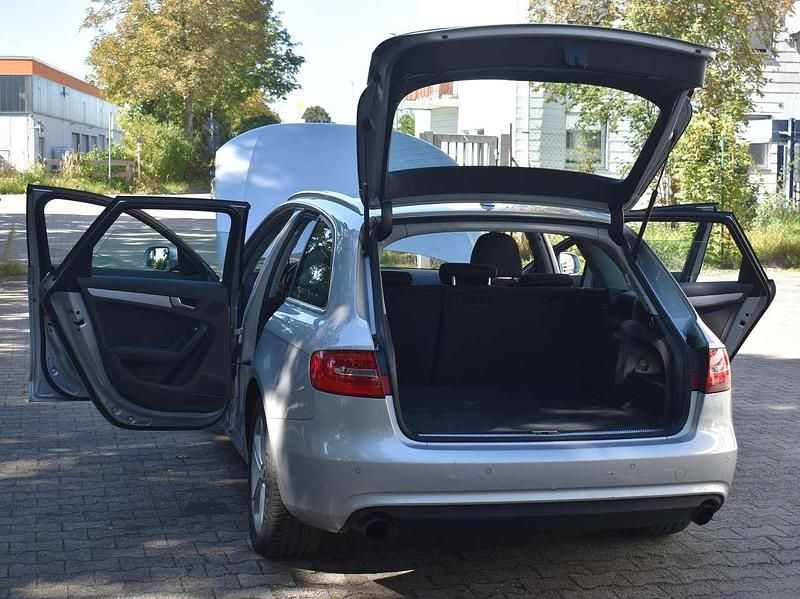 Gebraucht Audi A4 Attraction 170 PS (125 kW) 2013 Silber Kombi