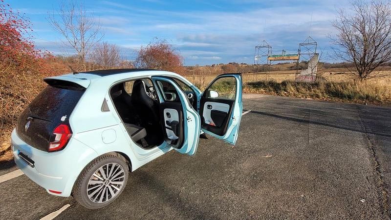Gebraucht Renault Twingo Intens 92 PS (67 kW) 2020 Blau Kleinwagen