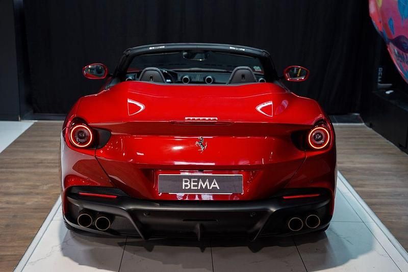 Second-hand Ferrari Portofino 620 CP (456 kW) 2021 Roșu Cabrio