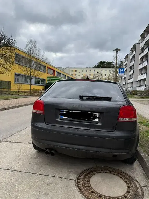 Używany Audi A3 Ambiente 150 KM (110 kW) 2003 Czarny Hatchback