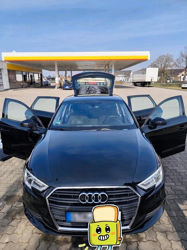 Używany Audi A3 150 KM (110 kW) 2020 Czarny Sedan/Limuzyna