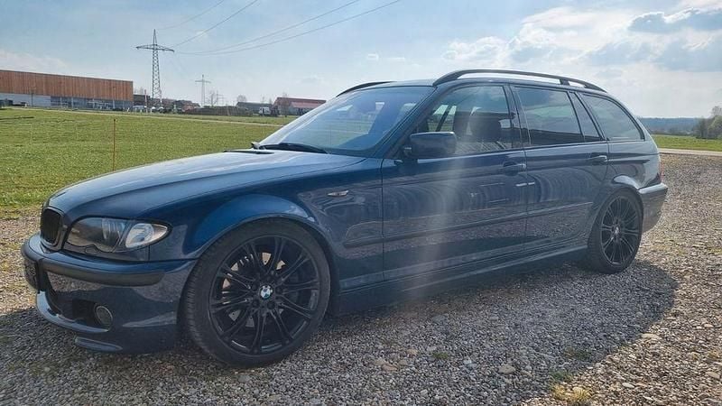 Blau Gebraucht 2003 BMW 330 Performance Kombi | 6.000 € (Fairer Preis) - Bild 1/4