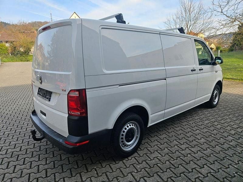 Gebraucht VW Transporter 102 PS (75 kW) 2018 Weiß Van