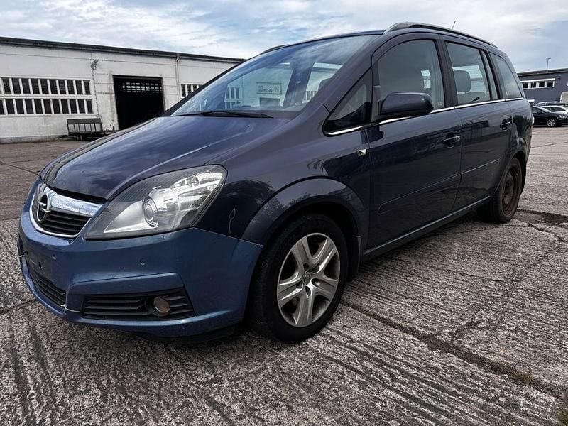 Grau Gebraucht 2006 Opel Zafira Edition Van / Kleinbus | 899 € (Fairer Preis) - Bild 1/4