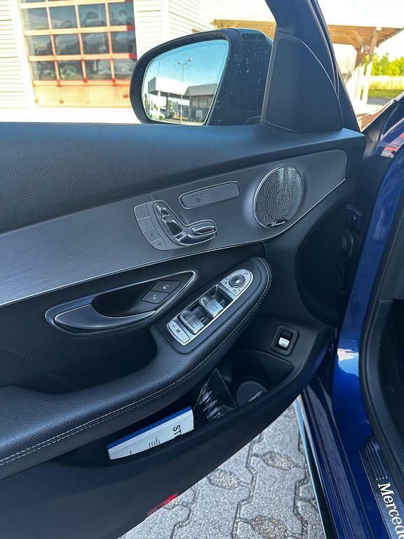 Gebraucht Mercedes C250 AMG line 204 PS (150 kW) 2016 Blau Limousine