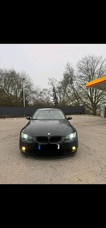Gebraucht BMW 325 218 PS (160 kW) 2007 Schwarz Coupé