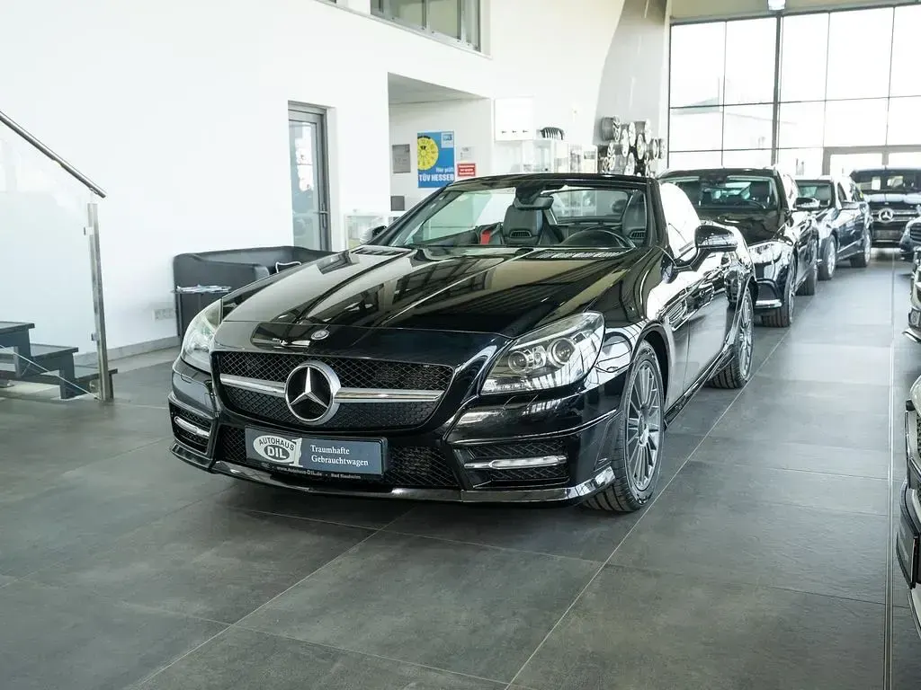 Gebraucht Mercedes SLK200 AMG line 184 PS (135 kW) 2012 Schwarz Cabrio
