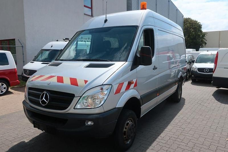 Silber Gebraucht 2011 Mercedes Sprinter Van | 16.800 € (Guter Preis) - Bild 1/4