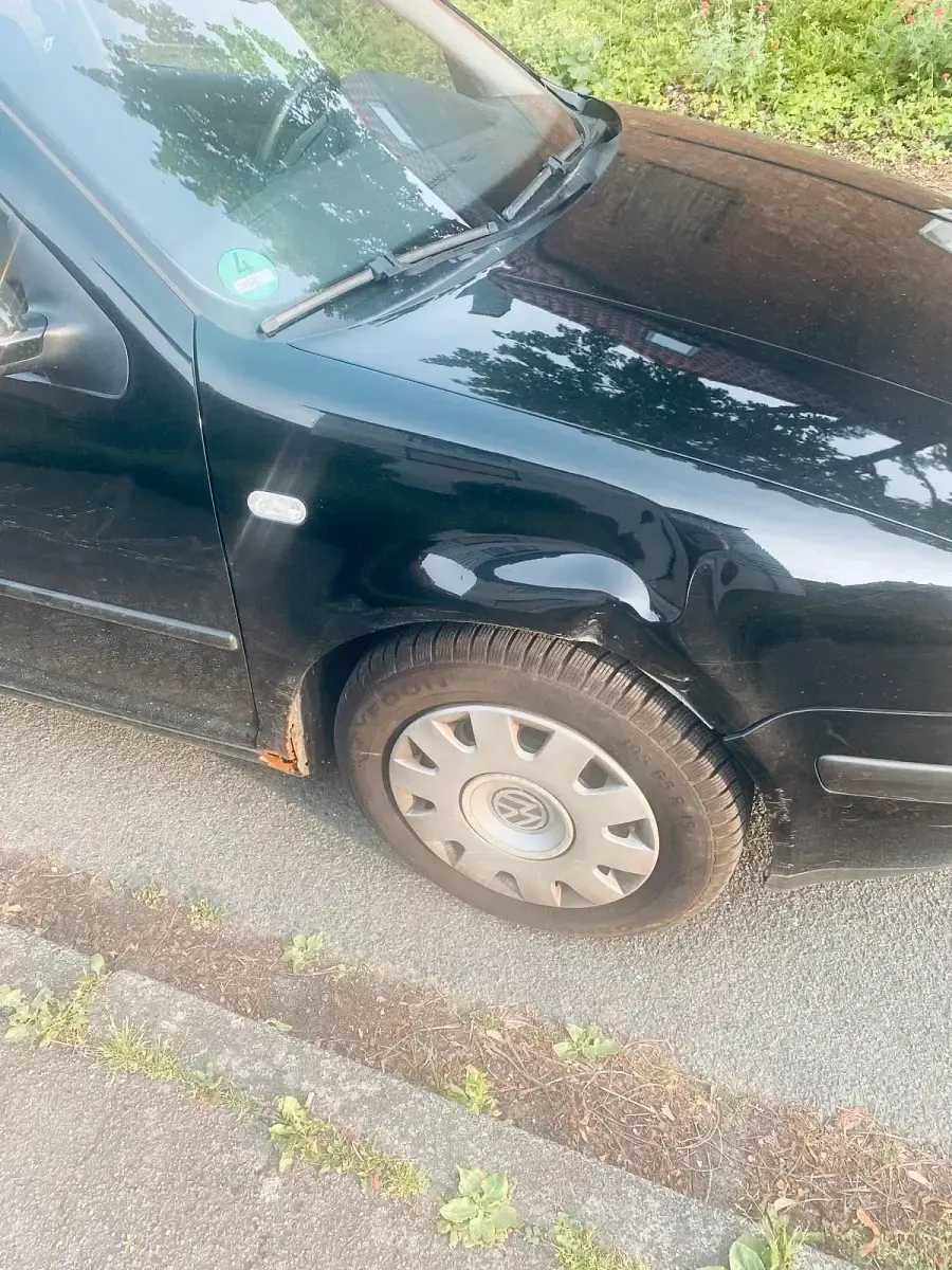 Gebraucht VW Golf IV 75 PS (55 kW) 2002 Schwarz Kleinwagen