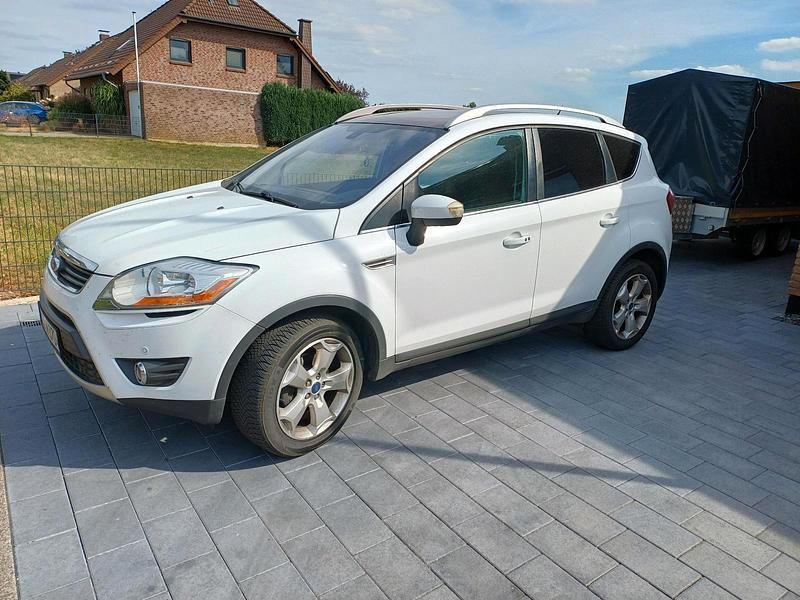 Weiß Gebraucht 2011 Ford Kuga SUV | 5.000 € (Guter Preis) - Bild 1/4