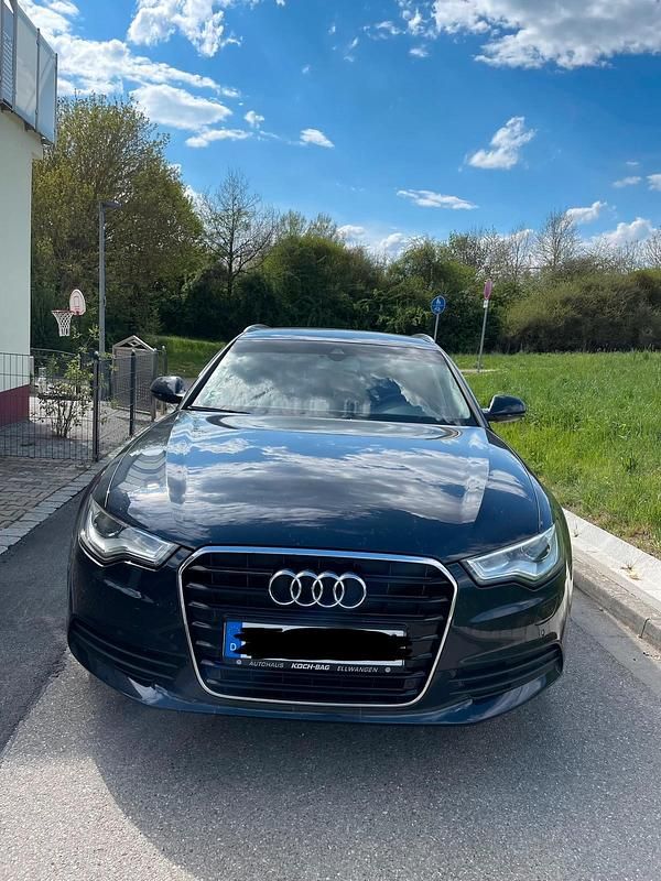 Gebraucht Audi A6 204 PS (150 kW) 2014 Blau Kombi