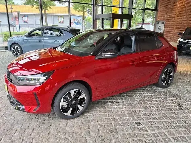 Gebraucht Opel Corsa-e 114 kW (156 PS) 2025 Rot Kleinwagen
