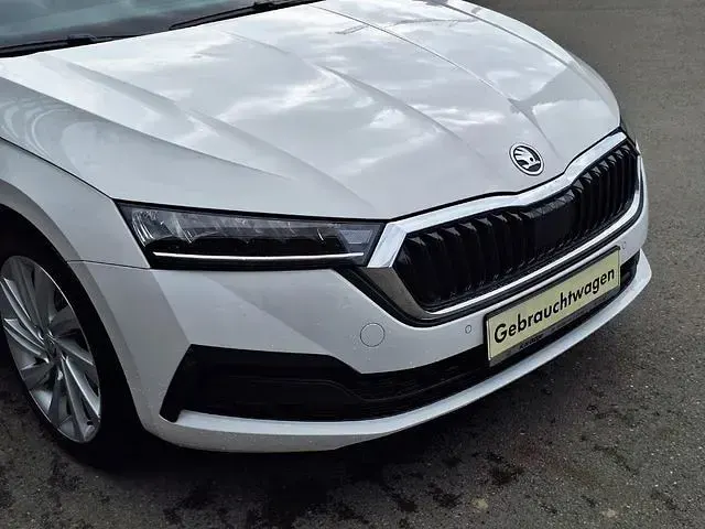 Gebraucht Skoda Octavia Ambition 204 PS (150 kW) 2022 Limousine