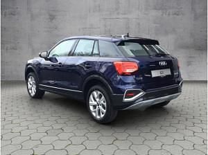 Neu Audi Q2 Advanced Plus 116 PS (85 kW) 2026 Blau (blau (navarrablau metallic)) SUV