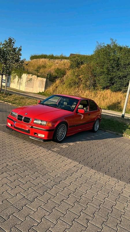 Gebraucht BMW 323 170 PS (125 kW) 1998 Rot Coupé