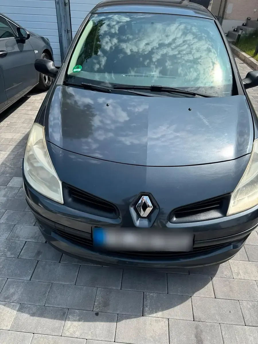 Gebraucht Renault Clio 75 PS (55 kW) 2007 Andere farben Kleinwagen