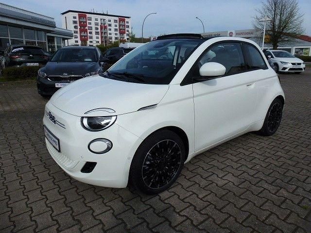Arktis weiß / schwarz Gebraucht 2022 Fiat 500e Icon Cabrio | 25.980 € (Teuer) - Bild 1/4