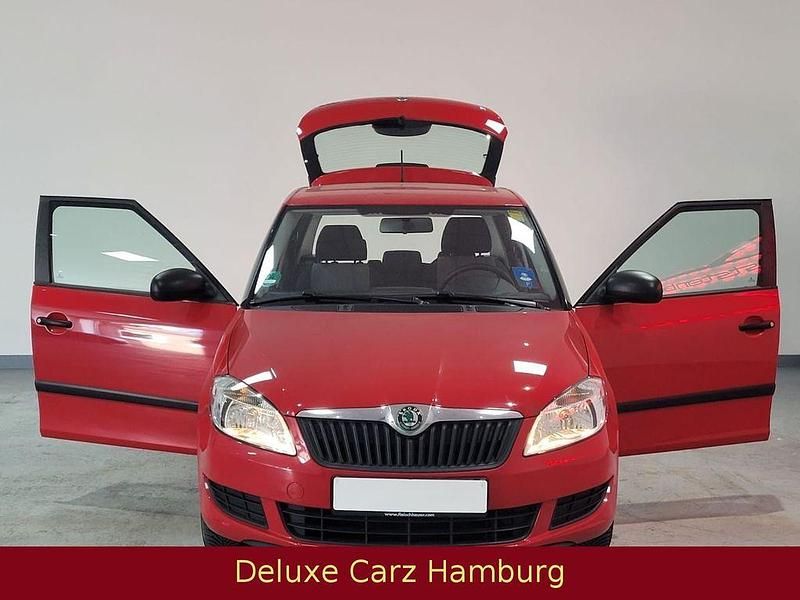 Gebraucht Skoda Fabia Active 60 PS (44 kW) 2012 Rot Limousine