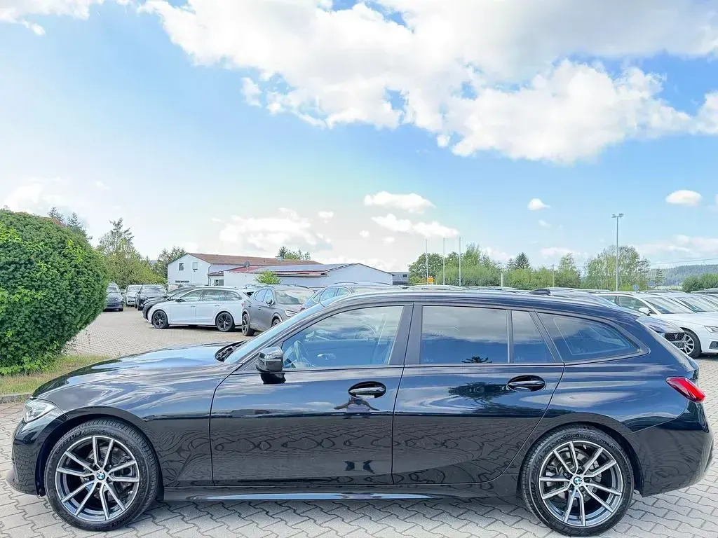 Gebraucht BMW 320 Advantage 190 PS (139 kW) 2021 Schwarz Limousine