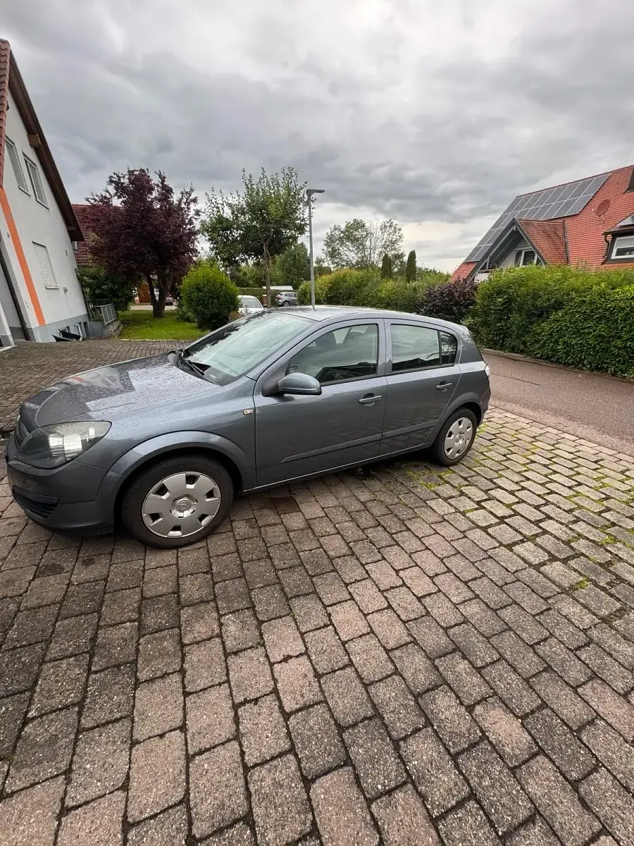 Gebraucht Opel Astra 90 PS (66 kW) 2006 Blau Limousine