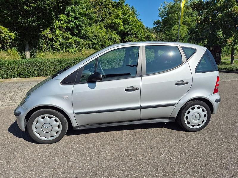 Silber Gebraucht 2003 Mercedes A160 Classic Van / Kleinbus | 2.900 € (Teuer) - Bild 1/4