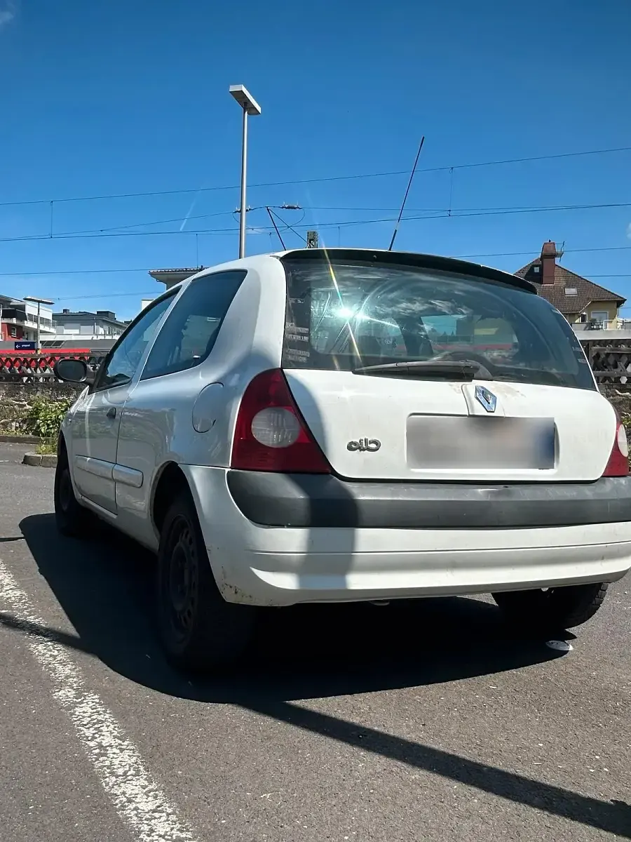 Occasion Renault Clio II 60 ch (44 kW) 2003 Blanc Citadine