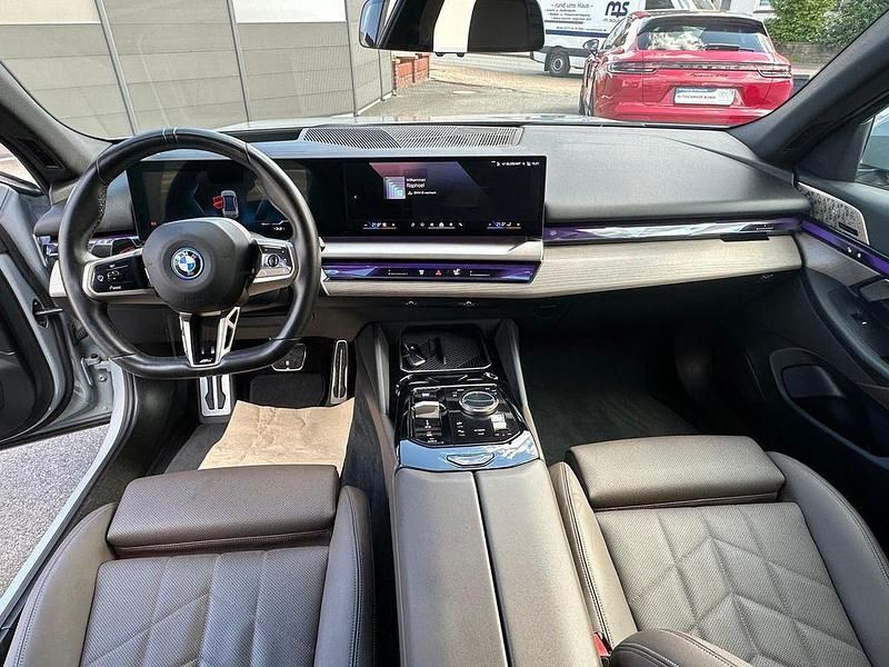 Gebraucht BMW i5 M Sport 250 kW (340 PS) 2024 Grau Limousine