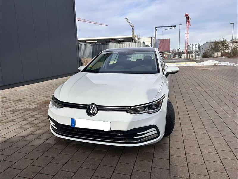 Gebraucht VW Golf VII Style 150 PS (110 kW) 2020 Weiß Limousine