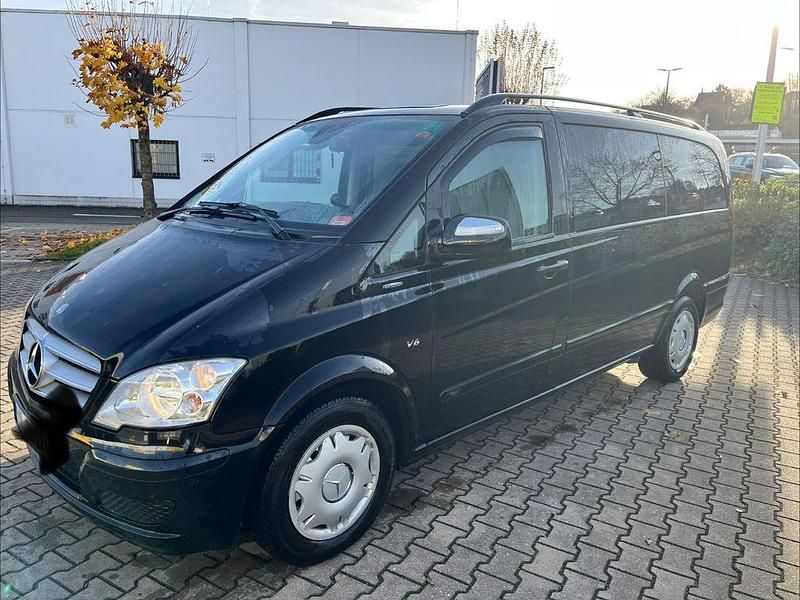 Schwarz Gebraucht 2012 Mercedes Viano Edition Van / Kleinbus | 17.900 € (Fairer Preis) - Bild 1/4