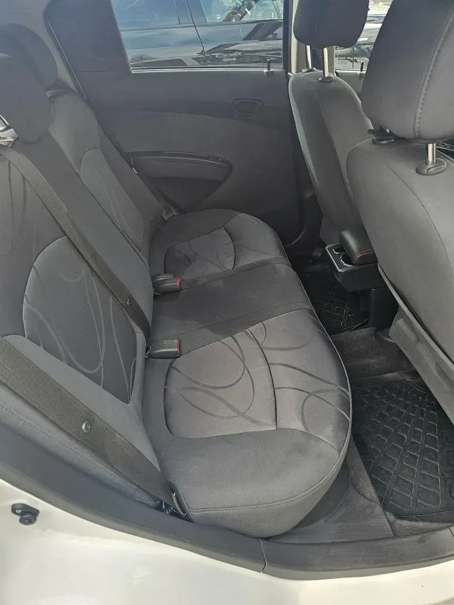 Gebraucht Chevrolet Spark LT 82 PS (60 kW) 2011 Weiß Kleinwagen