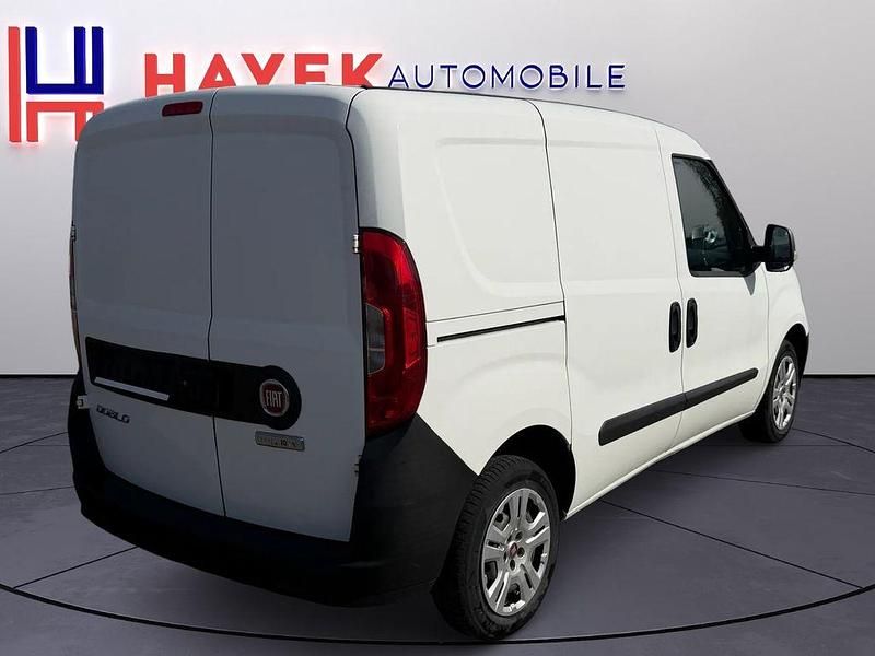 Gebraucht Fiat Doblò Basis 80 PS (58 kW) 2018 Weiß Van / Kleinbus