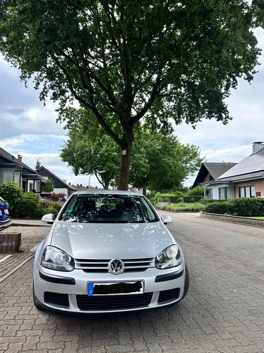 Gebraucht VW Golf V 75 PS (55 kW) 2004 Silber Kleinwagen