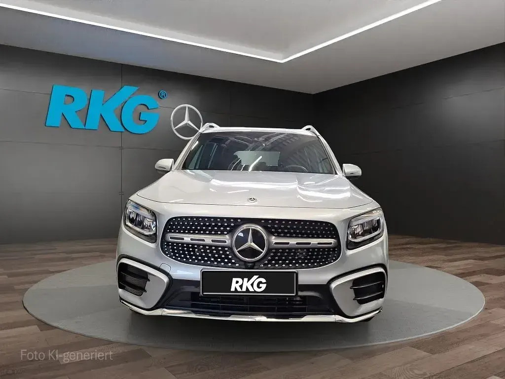 Gebraucht Mercedes GLB180 AMG 136 PS (100 kW) 2025 Silber SUV