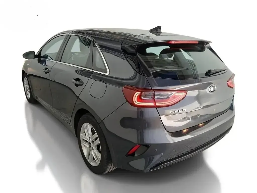 Gebraucht Kia Ceed Vision 140 PS (102 kW) 2019 Grau Kleinwagen