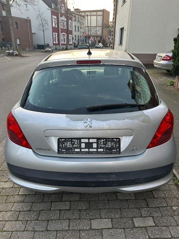 Gebraucht Peugeot 207 Tendance 73 PS (53 kW) 2007 Grau Limousine