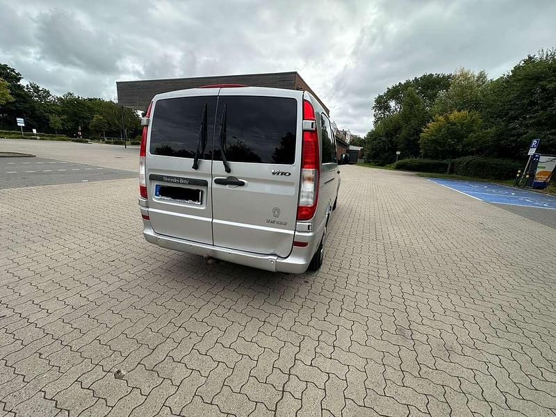 Gebraucht Mercedes Vito 150 PS (110 kW) 2005 Silber Van